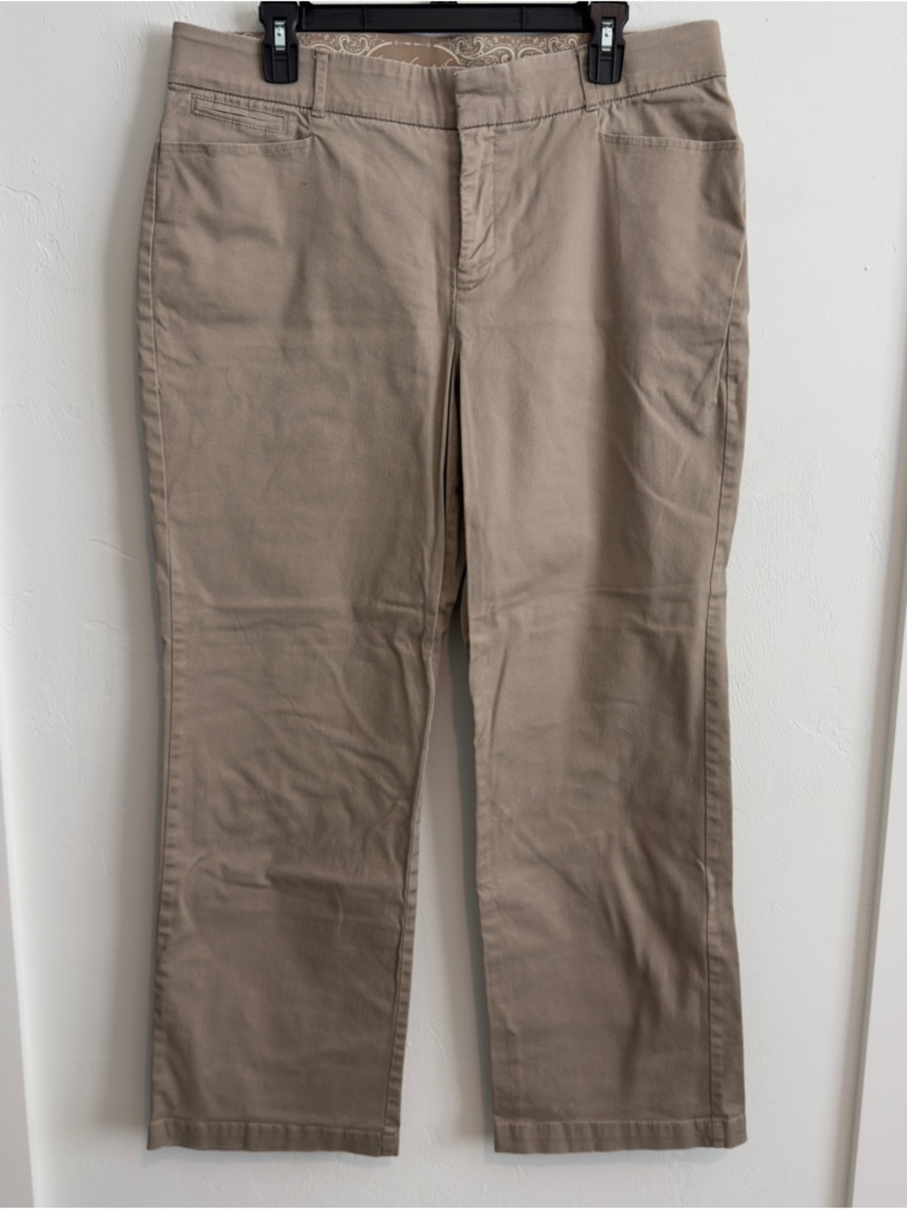 Gloria Vanderbilt Straight Leg Khaki Tan Pants 14